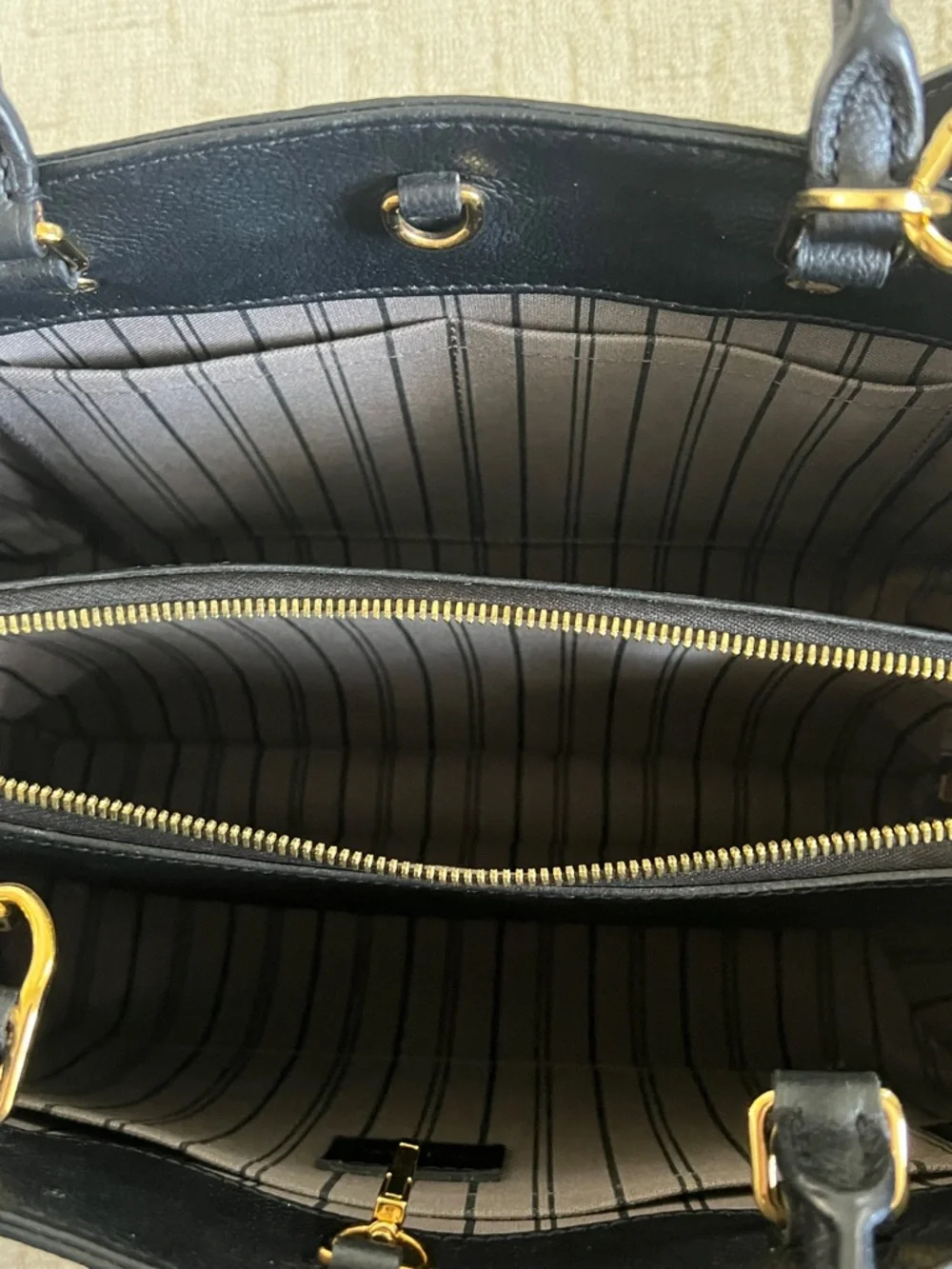 Louis Vuitton Montaige Black MM Empreint Noir Black Tote Bag - Picture 12 of 16